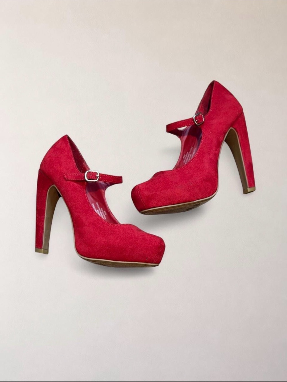 Mossimo Red Faux Suede Mary Jane Platform Heels Size 6.5